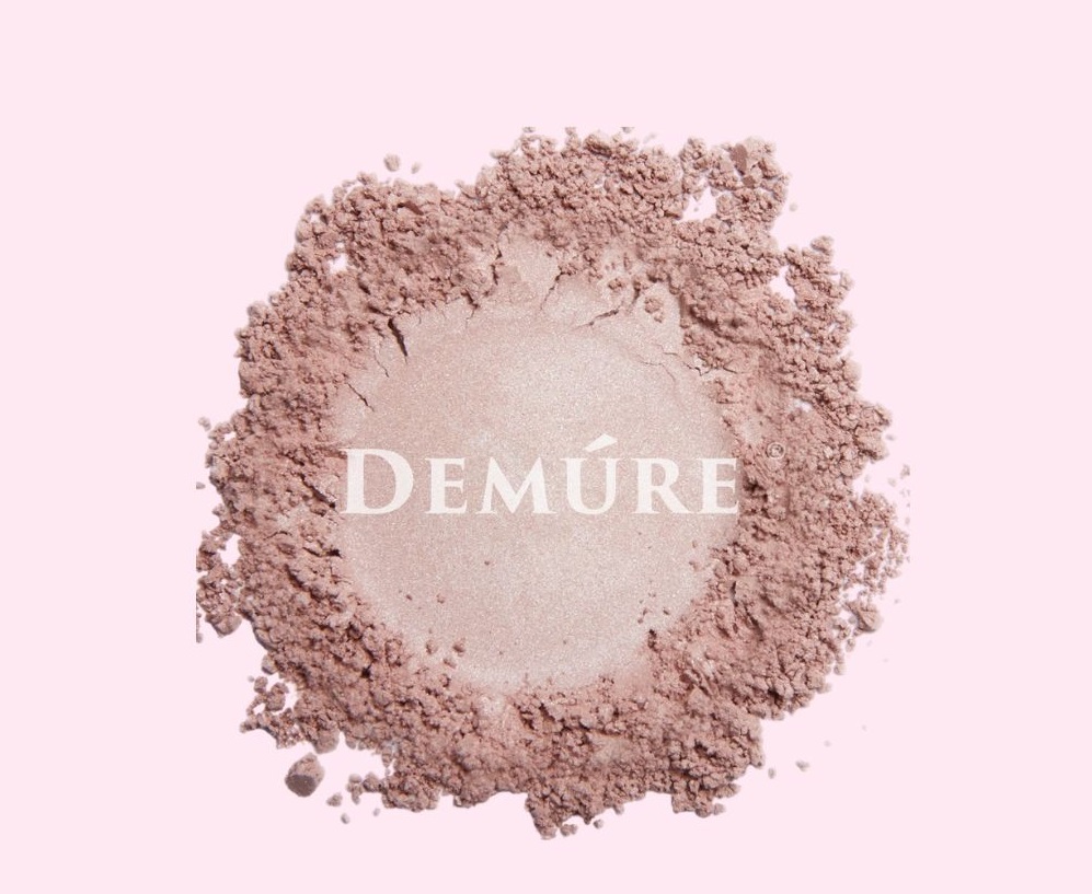 Da bóng khỏe trong xu hướng Demure Beauty gây sốt Tiktok