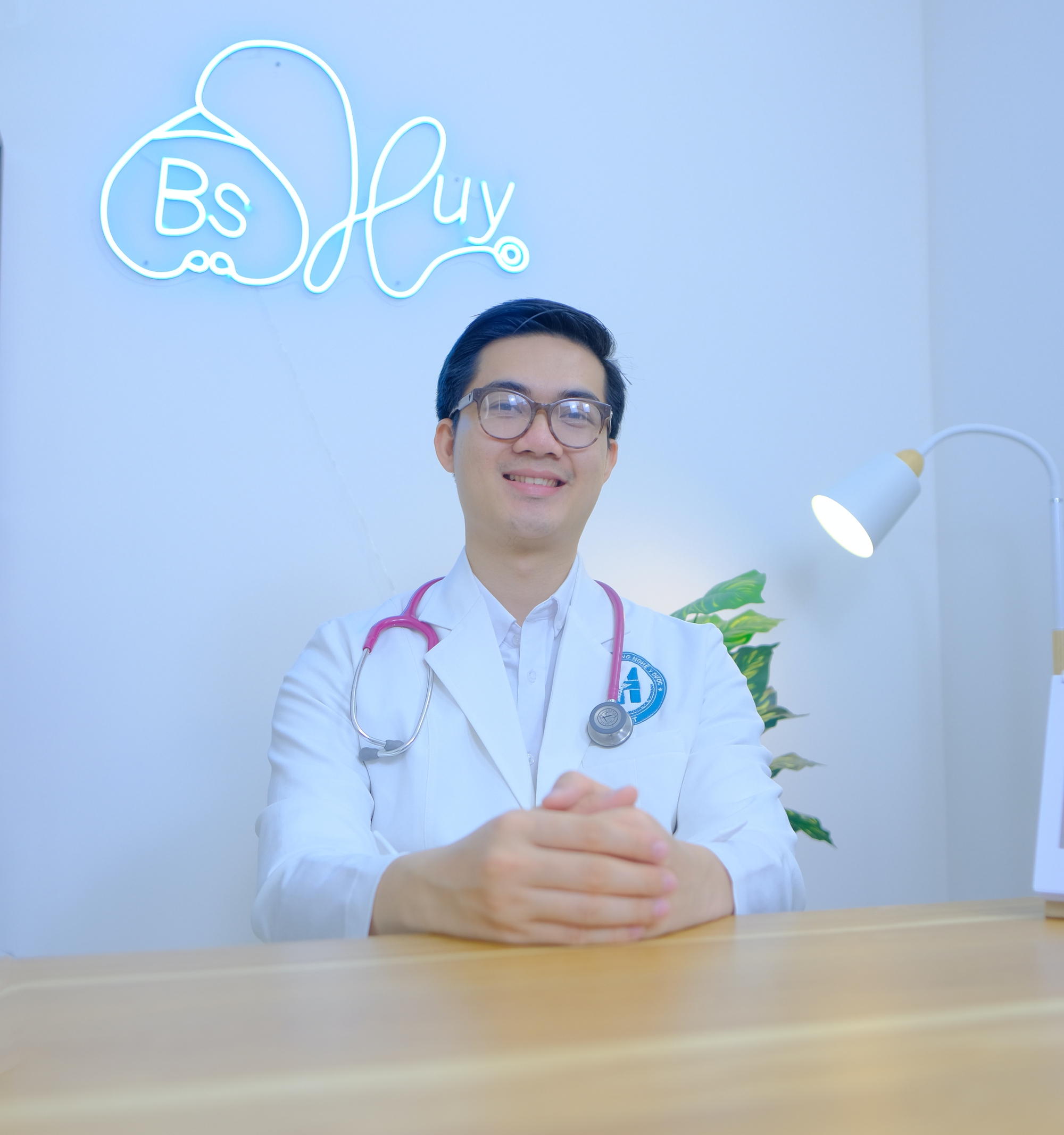 Bác sĩ Huy